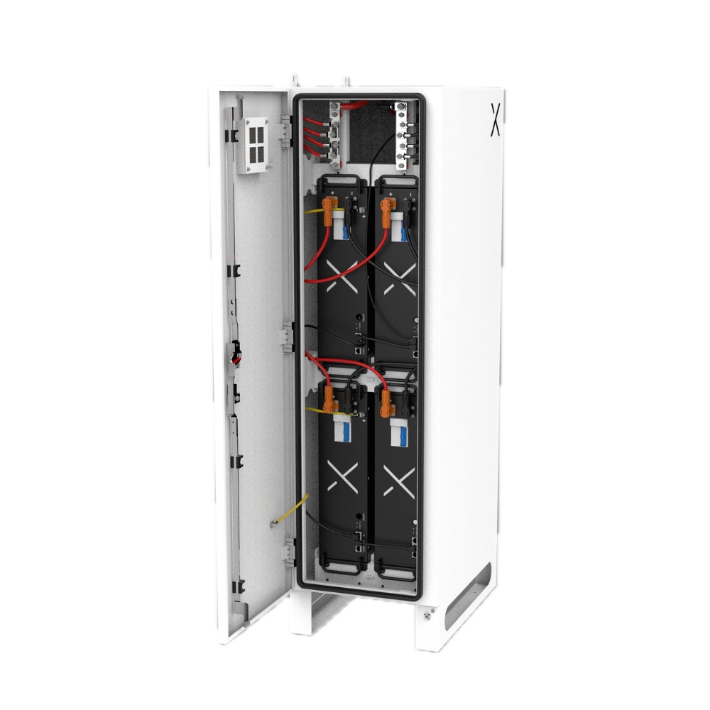 XESS Cab 4OUTDOOR Open With Batteru Modules